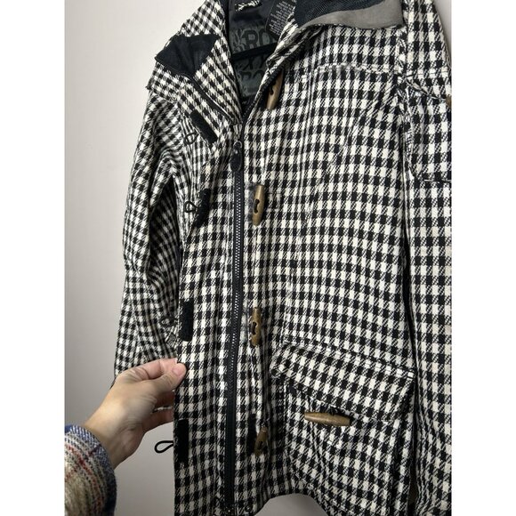 Roxy Women's Black White Hooded Snowboarding/Ski Zipper 5,000 Jacket Size Small - Picture 6 of 16